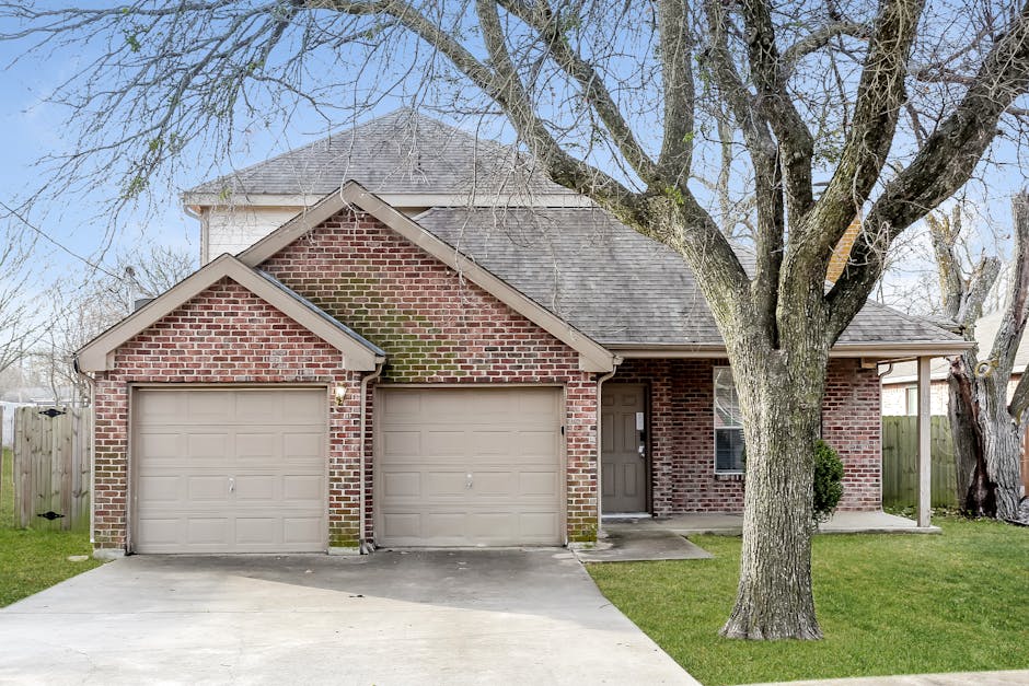 1020 Balkin Dr, Lancaster, TX 75134 Home for Rent 3 Beds, 2 Baths